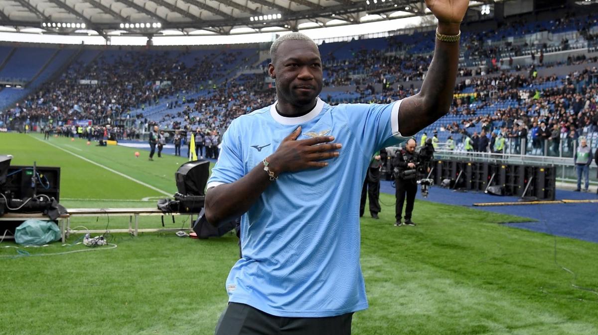 Ex Lazio | Caicedo sulla questione Romagnoli: "Cosa stiamo diventando..."