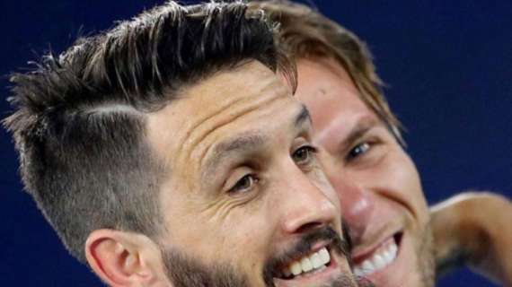 Lazio, è amore tra Immobile e Luis Alberto: l'ironia delle 'ladies' e il sondaggio: "Ciro o Sergio?" - FT