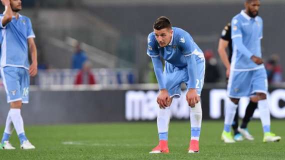 Lazio, quarto posto in bilico: l’Inter miracolata sbanca all’Olimpico
