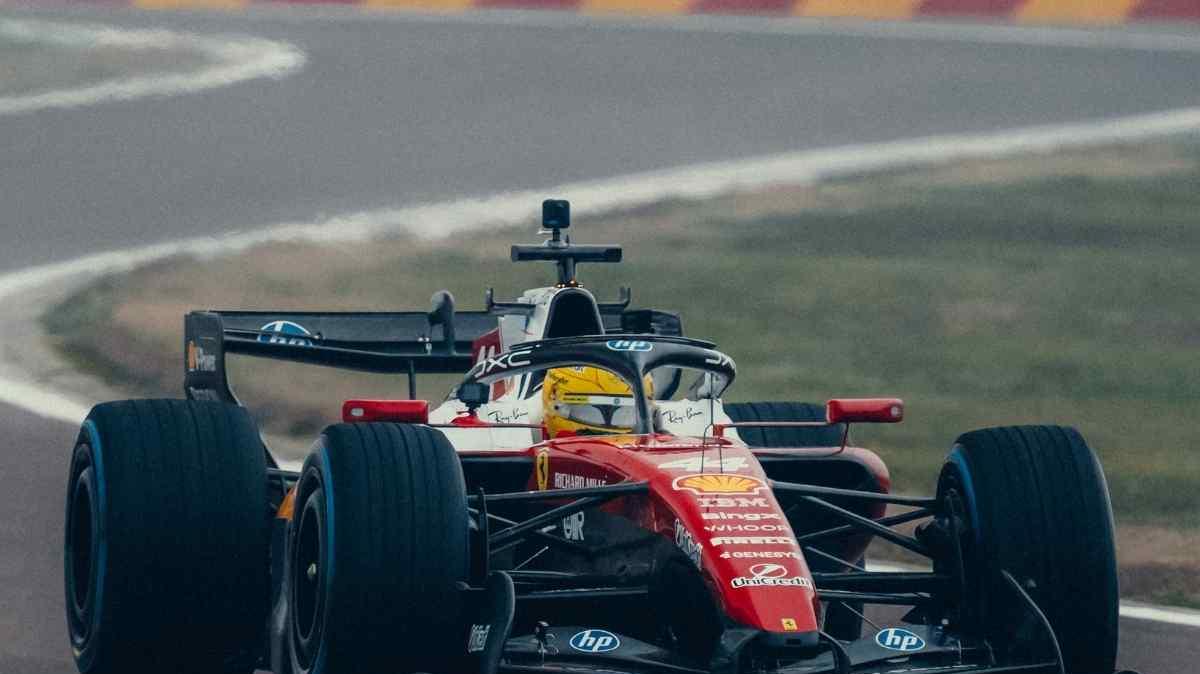 Formula 1 | Ferrari, il primo problema del 2026 in Bahrain su Hamilton