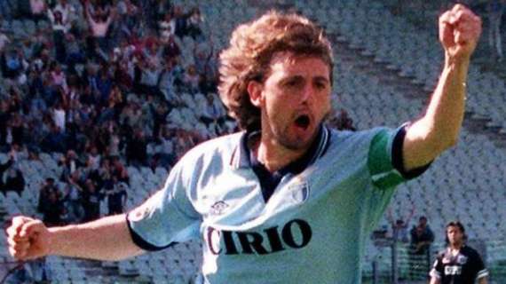 Lazio, gli auguri del club per il compleanno di Beppe Signori - VIDEO