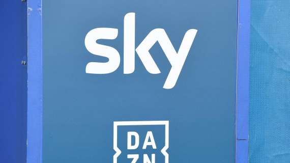 Serie A, Tim e Dazn siglano l'accordo: Sky pronta a tornare in campo 