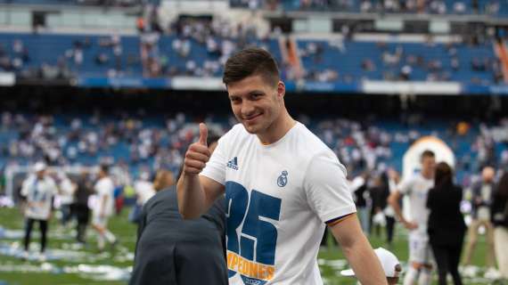 UFFICIALE - La Fiorentina ha il suo nuovo centravanti: ecco Jovic