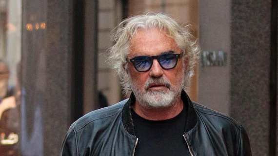 Briatore duro: "L'operaio sì e il giocatore no? Ripartiamo, altrimenti è dura"