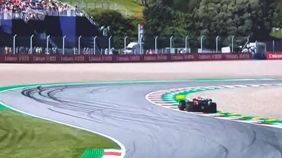 F1 | Ferrari, che assist! Penalità pesantissima per Perez in Austria