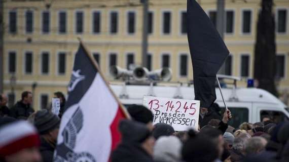 Politica / Germania, Dresda proclama 'emergenza nazismo'