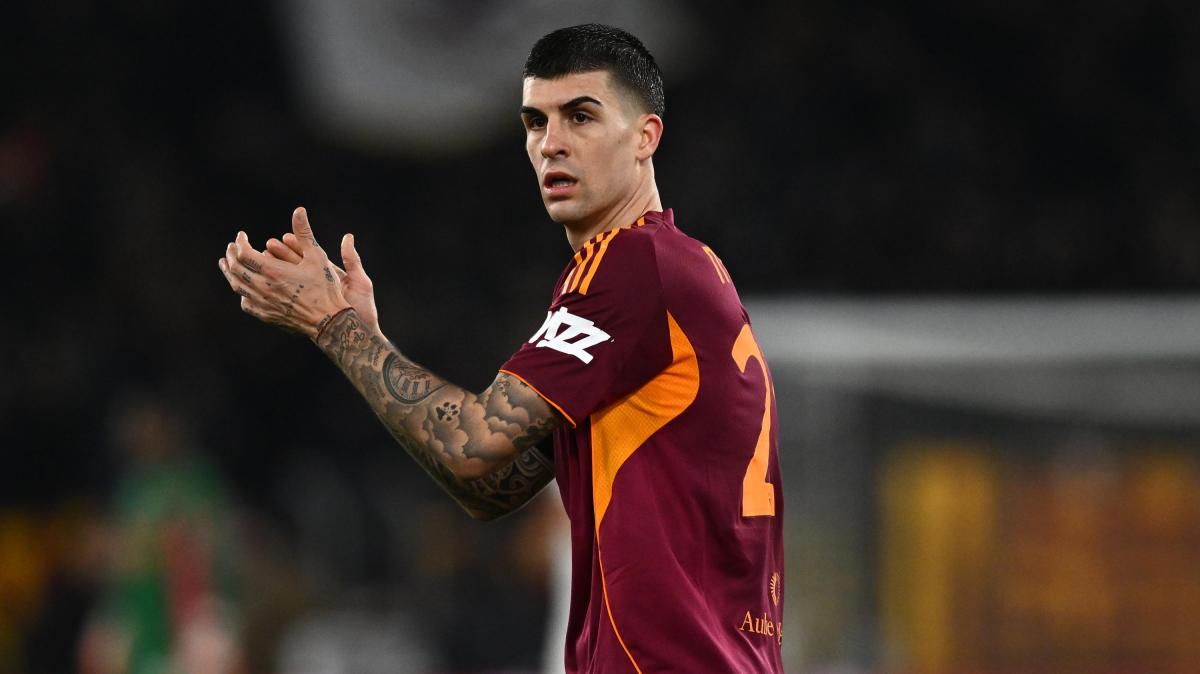 Roma, Mancini sul derby contro la Lazio: "Pesante, ma si prepara da solo"