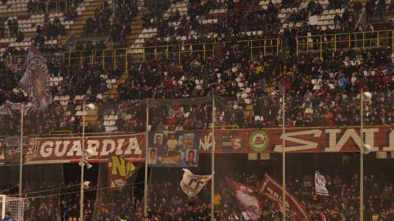 Salernitana, duro comunicato dei tifosi: "In caso di mancata iscrizione non vi piacerebbe sapere cosa accadrebbe"