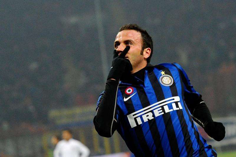 La Lazio ripensa a Pazzini, ma i costi sono proibitivi... Pressing su Balzaretti
