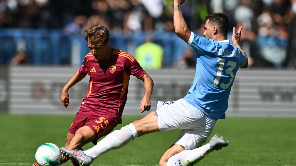 Roma - Lazio, spunta l'ipotesi dell'infrasettimanale per il derby: i dettagli
