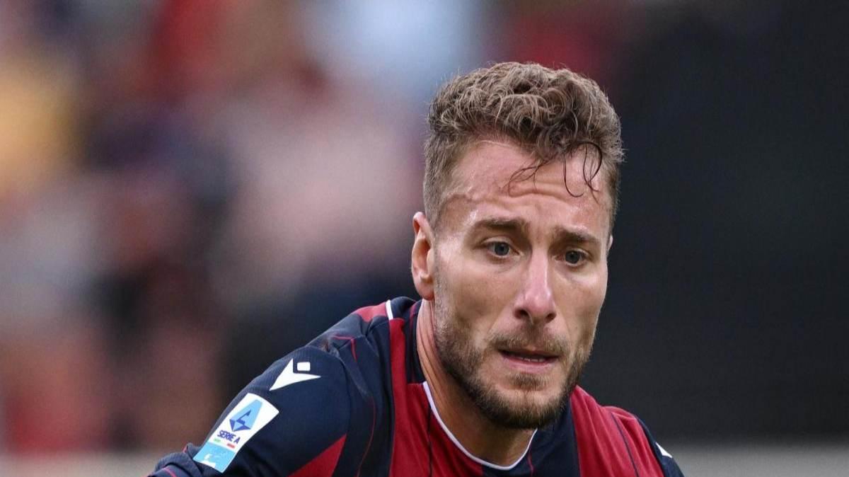 Bologna, Immobile firma capi della Lazio e svela quando tornerà