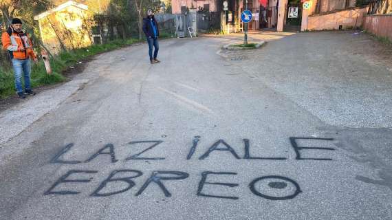 Roma, scritte antisemite davanti alla scuola elementare: "Laziale ebreo" - FT