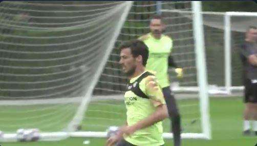 Manchester City, la squadra torna al lavoro: David Silva si allena coi compagni - VIDEO
