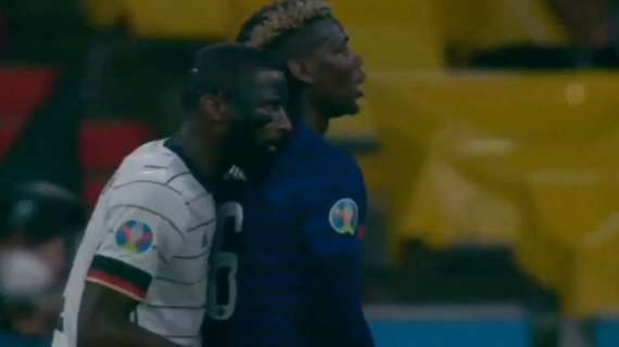 Francia - Germania, Rudiger come Suarez: presunto morso a Pogba - VIDEO