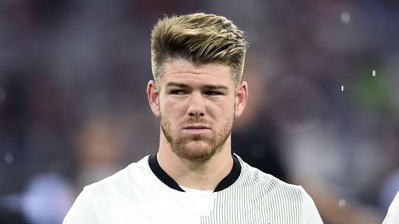 Villarreal, stagione finita per Alberto Moreno. L'amico Luis Alberto gli ha dedicato un pensiero a Cagliari