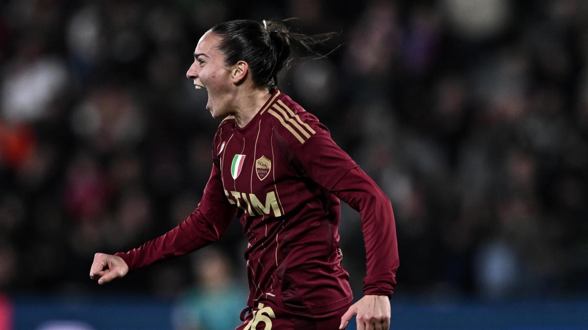 Roma, Corelli svela: "In famiglia c'è un tifoso della Lazio. Prima del derby..."