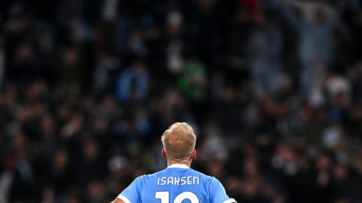 Inter - Lazio, qualità a confronto: Isaksen sfida Bastoni