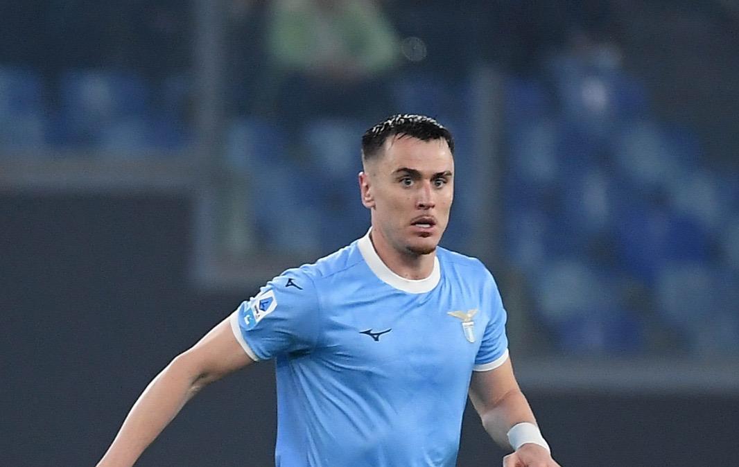 FORMELLO - Lazio, Sarri con due dubbi: Romagnoli in bilico, mentre Patric...