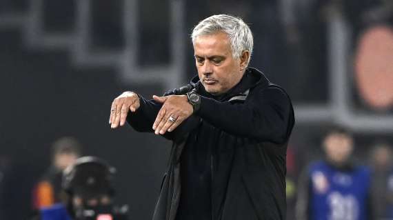 Roma, Mourinho contro arbitro e VAR: "Sono preoccupato..."