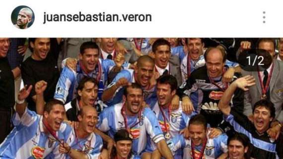Lazio, Veron celebra la Supercoppa Europea. E Correa commenta...