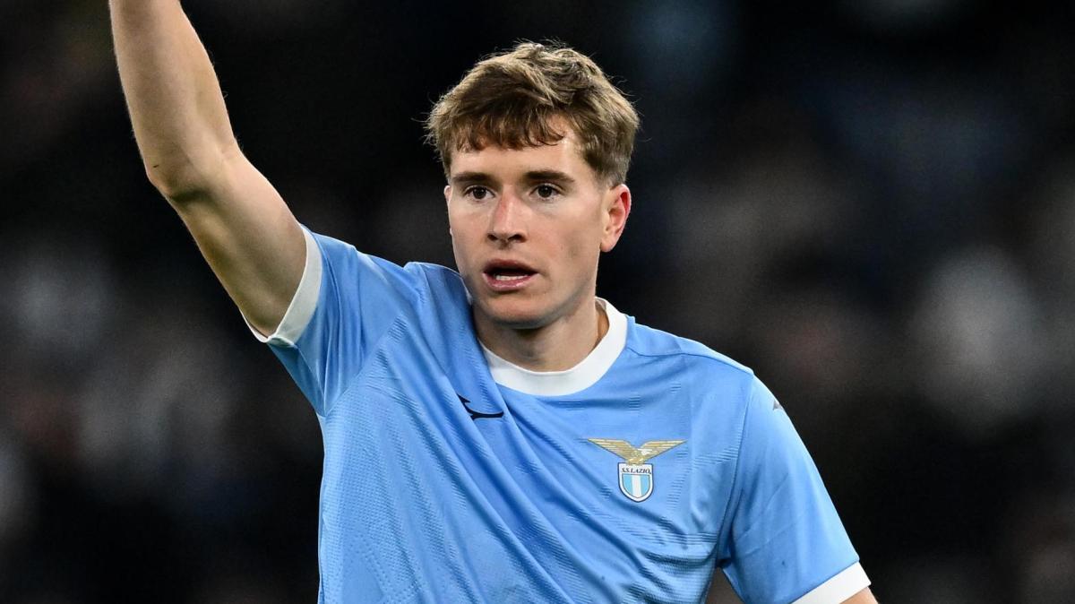 Lazio, il centrocampo sorride: Sarri ritrova Vecino e Basic