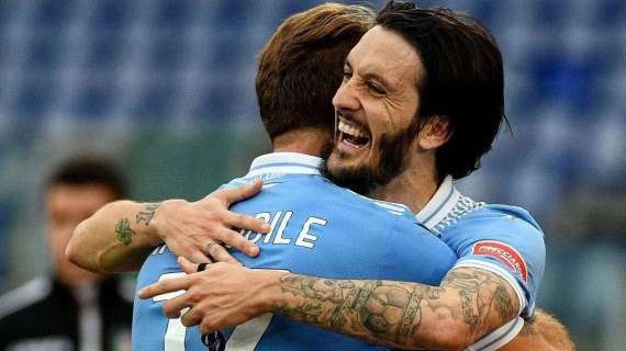Lazio, sui social l'abbraccio tra Immobile e Luis Alberto: "Buongiorno, aquile" - FOTO