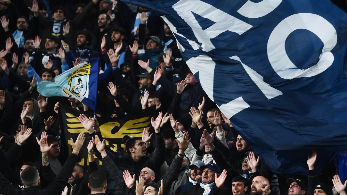 Lazio - Milan, il tifo organizzato: "Ecco perché entriamo". E poi l'invito a Sarri - VD 