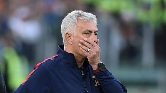 Roma, Mourinho: "Se ci sarà Dybala per la finale? Rischia..."
