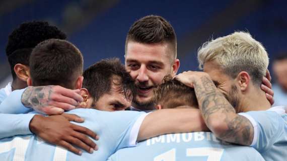 Lazio - Verona, la gioia dei calciatori sui social: “Bellissimo vincere davanti ai nostri tifosi, sono unici”