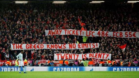 Champions League, la protesta dei tifosi del Bayern a Liverpool: “L’avidità non ha limiti”