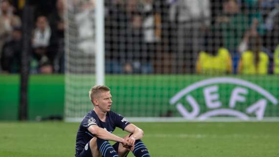 Calcio, Zinchenko commuove il mondo. Le lacrime in conferenza: "La guerra deve finire"