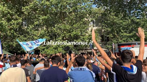 Lazio - Spezia, torna il pubblico all'Olimpico: il calore della Nord a Ponte Milvio - FT & VD