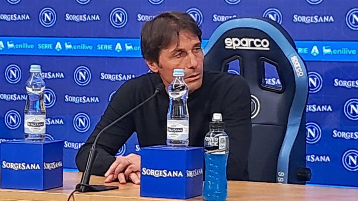 Napoli, Conte in conferenza: "La Lazio non ci ha sorpreso, ma c'è stato un blackout"