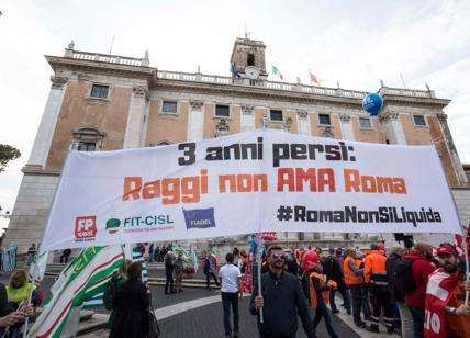 Politica / Sciopero Roma, Raggi e Di Maio contro i sindacati: le parole