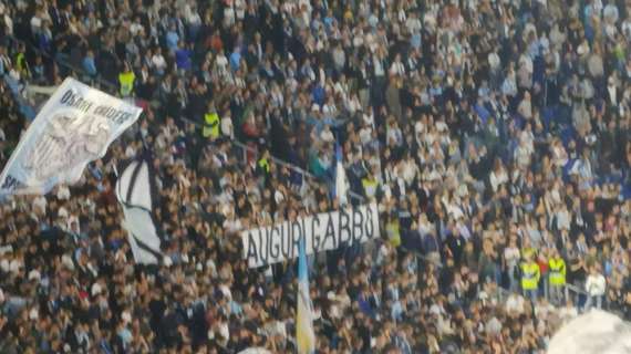 Lazio, lo striscione per il compleanno di Gabriele Sandri: "Auguri Gabbo" - FOTO