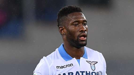 Lazio, 'la mano di Bastos era bona': i tifosi impazzano sui social