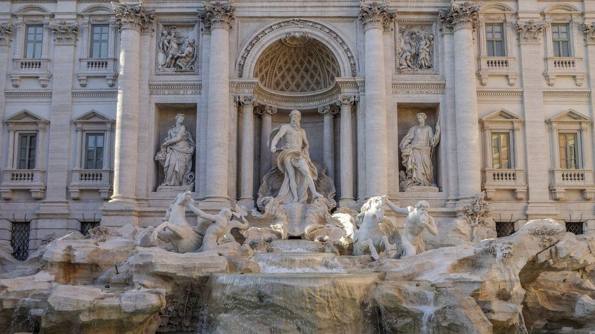 NEWS | Roma, da oggi Fontana di Trevi diventa a pagamento: tutte le info