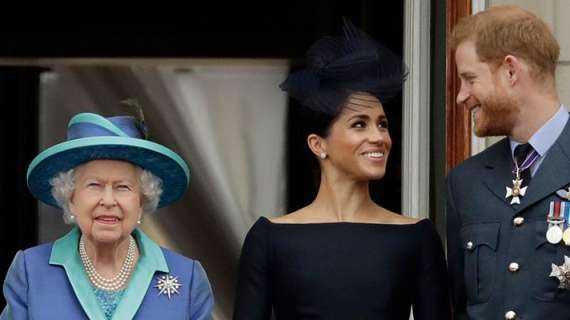 Royal Family, la Regina: "Rispettiamo la scelta di Harry e Meghan"