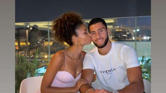 Lazio, Strakosha trova l'amore? Il portiere ad Atene in dolce compagnia - FT
