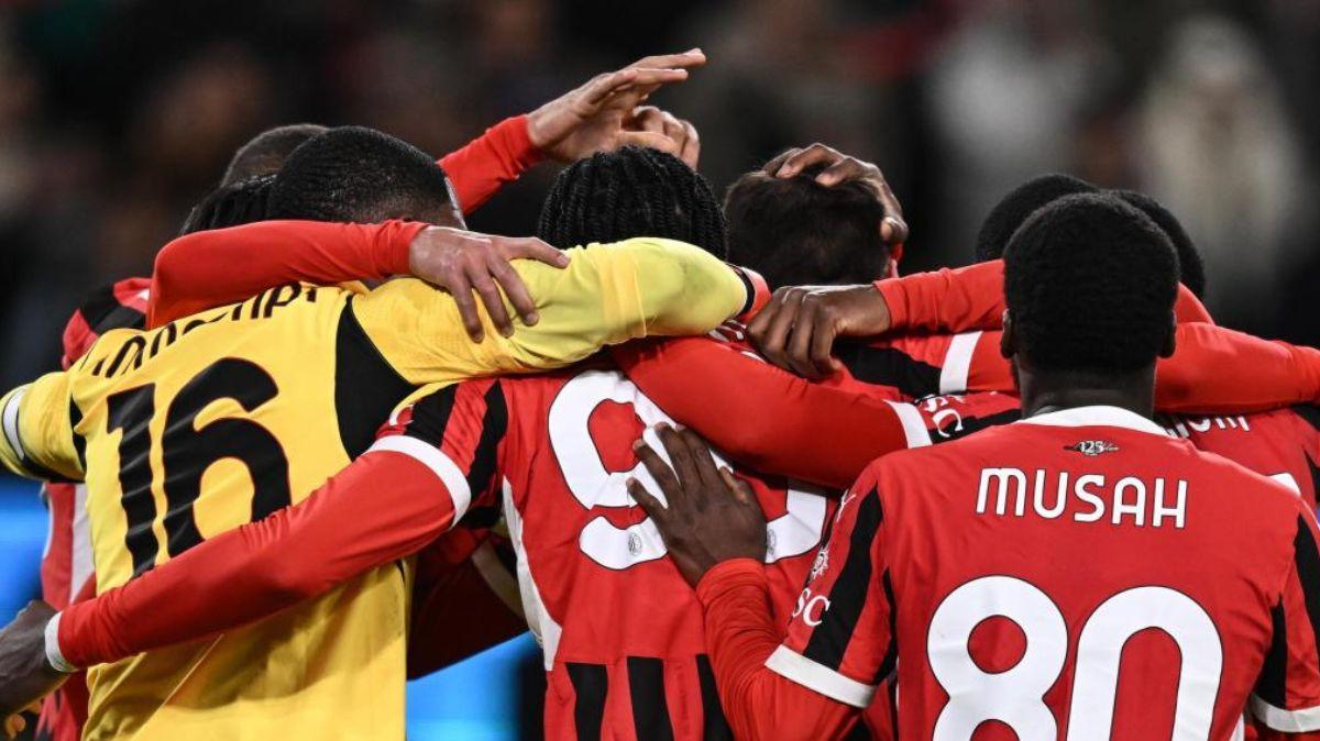 Milan e Lazio, rivali per un attaccante: il retroscena di mercato