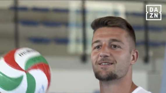 Lazio, Milinkovic e la pallavolo: il siparietto nello speciale di DAZN- VIDEO