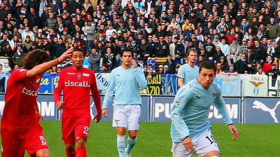 Cagliari - Lazio all'esordio, nel 2008 fu Zárate show: debutto con doppietta per l’argentino