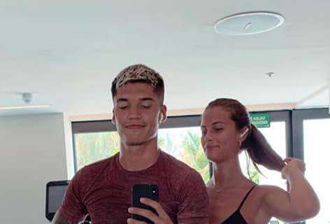Lazio, Correa si allena in palestra con la fidanzata Desirée - FOTO