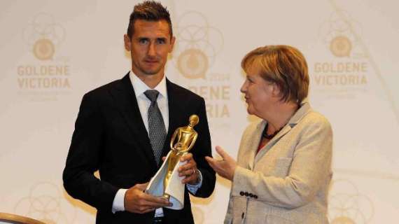 Integration Awards, premiato Klose: "Orgoglioso di essere un esempio. Futuro? Voglio giocare ancora due anni ad alti livelli"
