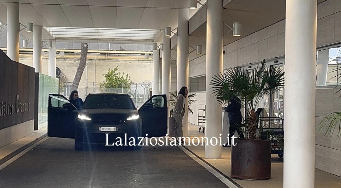 Lazio, Guendouzi lascia la Capitale: la partenza da Ciampino - VIDEO