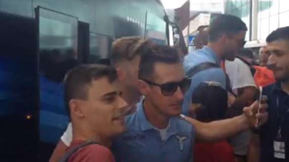Lazio in partenza per l'Austria: c'è anche Klose a Fiumicino - FOTO&VIDEO