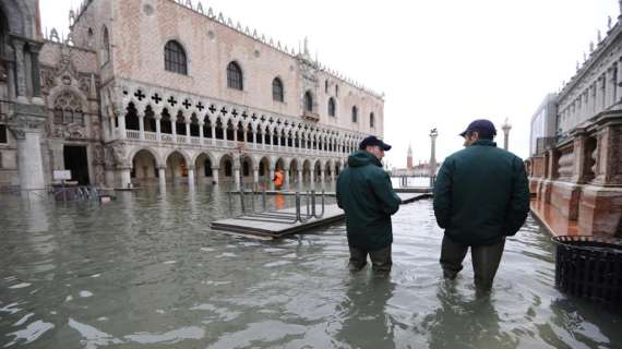 Politica / Venezia, Conte sull'acqua alta: "Situazione drammatica"