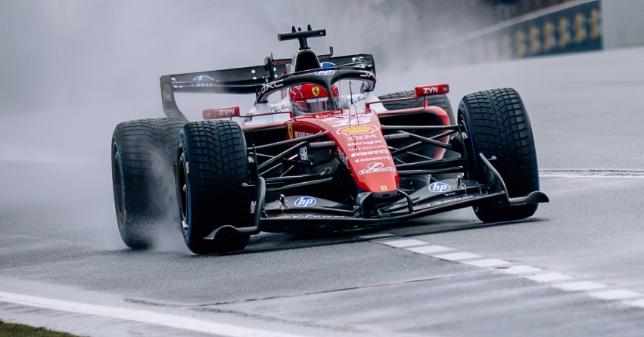 Formula 1 | Ferrari in pista nei test: Leclerc fa sognare i tifosi