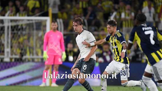 Lazio, festa e ironia Fenerbahce: i tifosi turchi invadono i social biancocelesti