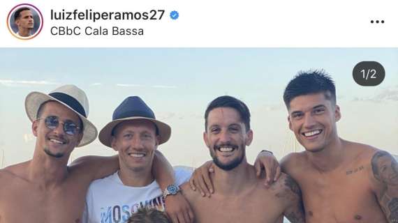 Quanta Lazio a Ibiza: Luis Alberto in posa con i sudamericani - FOTO